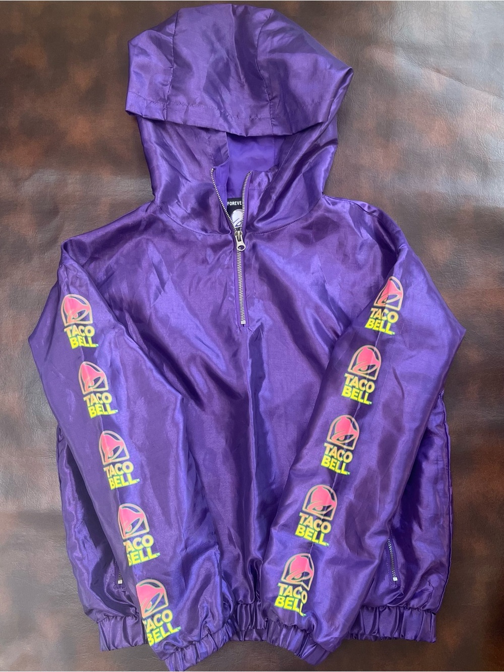 Taco Bell X Forever 21 Women’s Hooded Anorak 1/4 Zip Pull-Over Purple Satin XS